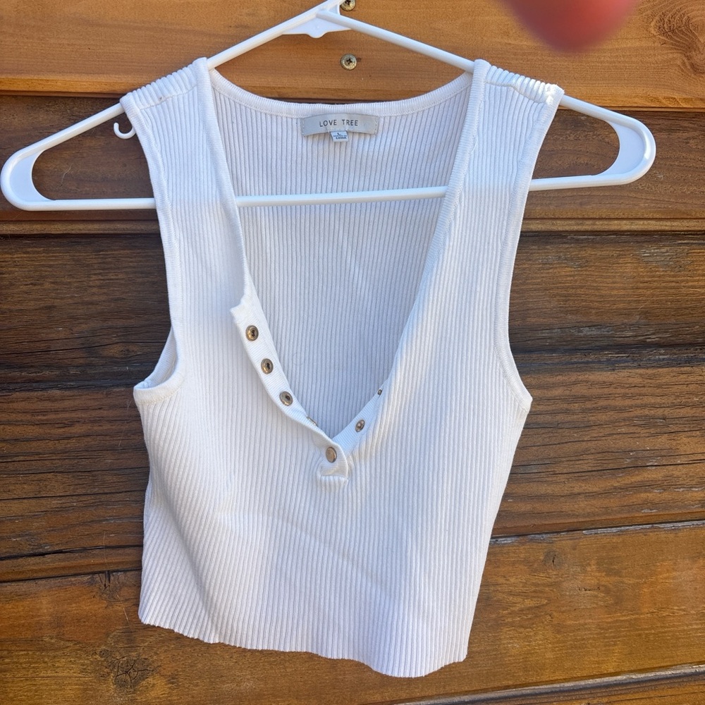 Love Tree White Ribbed Button-Down Tank